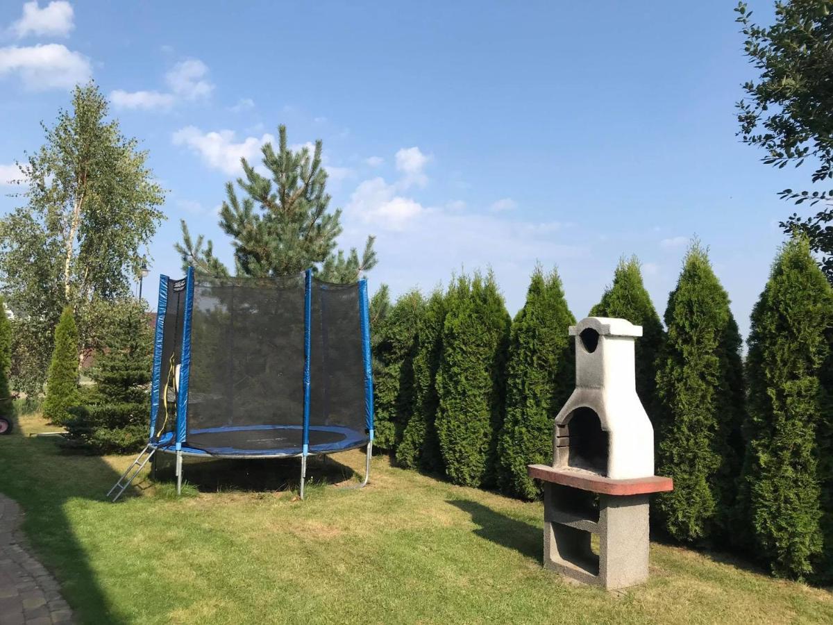 Domki Kapitanskie Z Prywatnym Polem Do Gry W Mini Golf 里沃 外观 照片